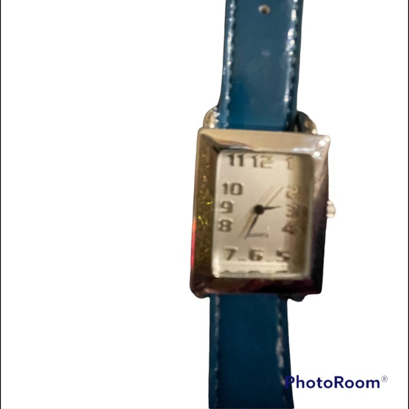 New Silver & Teal Watch with New Battery - Picture 3 of 3